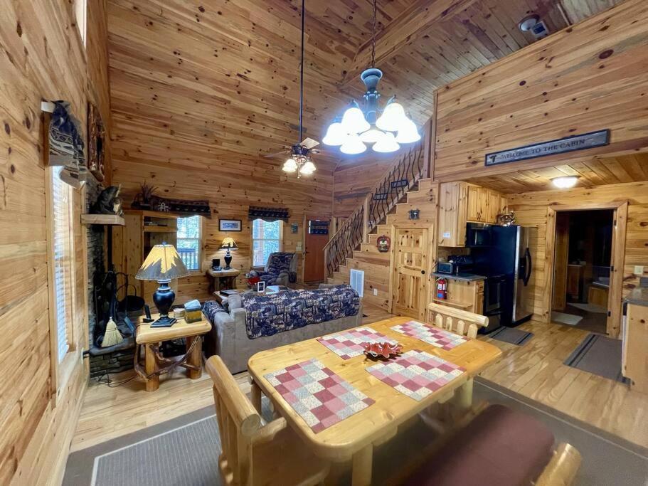 2 Bed Cabin Hot Tub Close To Helen #16 Экстерьер фото