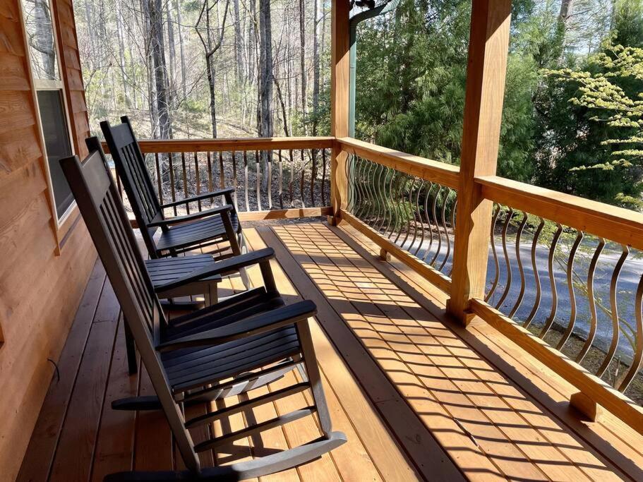 2 Bed Cabin Hot Tub Close To Helen #16 Экстерьер фото